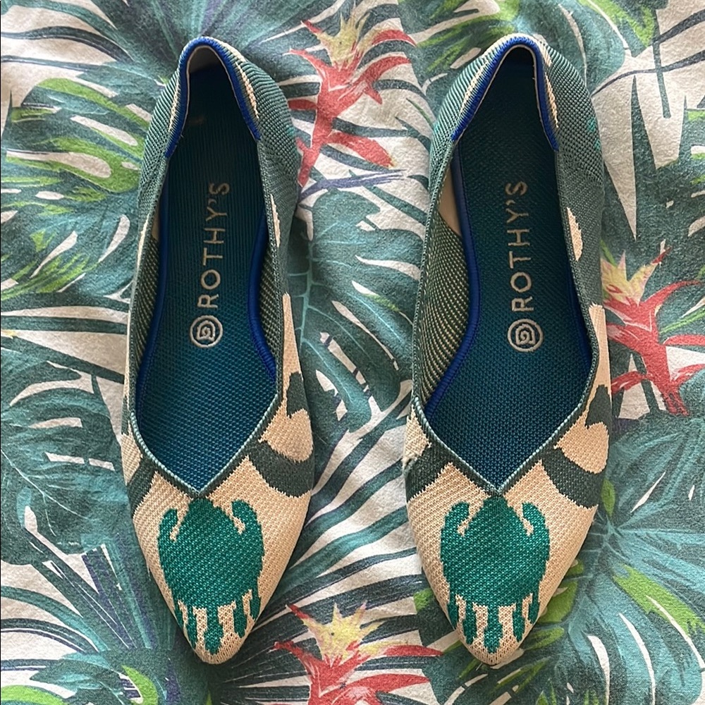 Rothy's Green and Cream Flats with Sophisticated Design